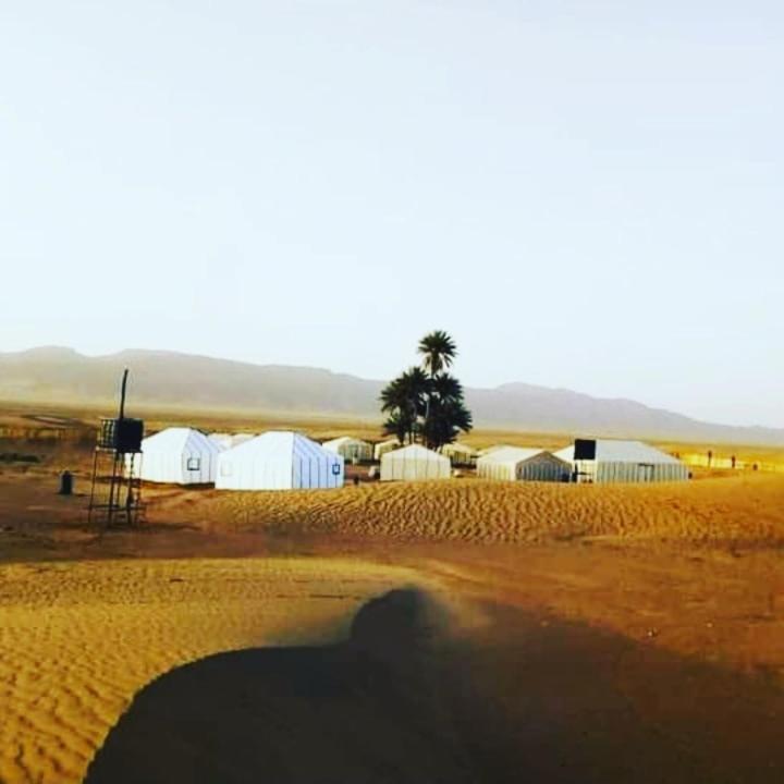 Hotel Zagora Desert Camp Bou Khellal Exterior foto