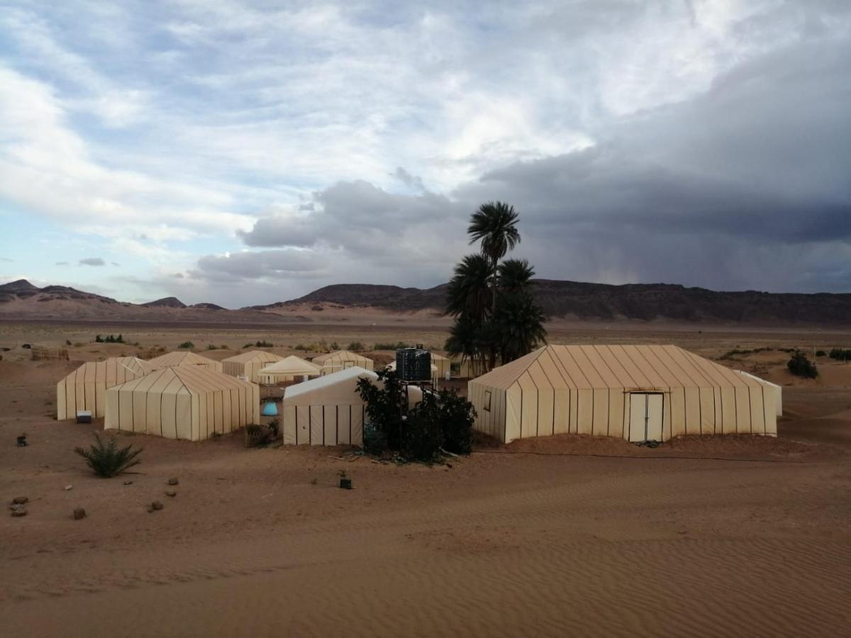 Hotel Zagora Desert Camp Bou Khellal Exterior foto