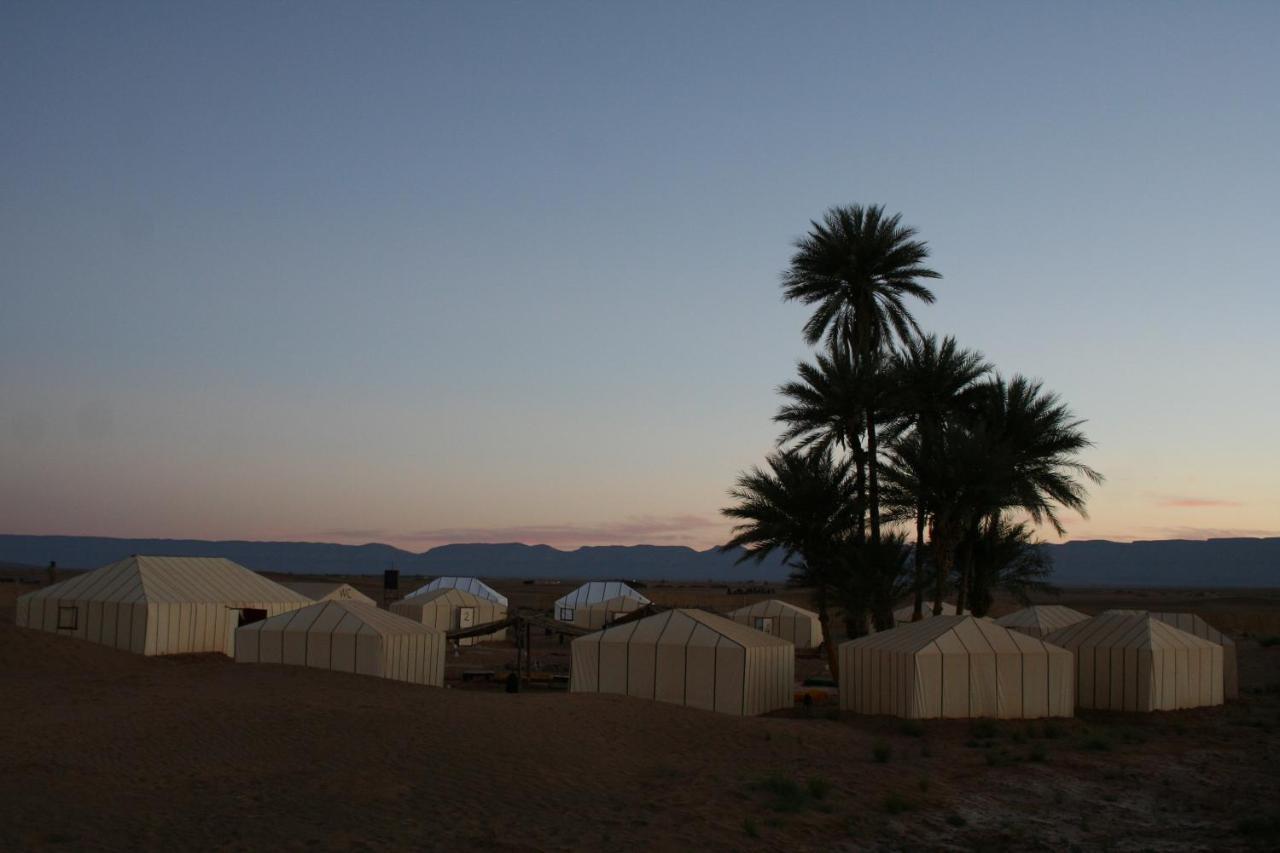 Hotel Zagora Desert Camp Bou Khellal Exterior foto