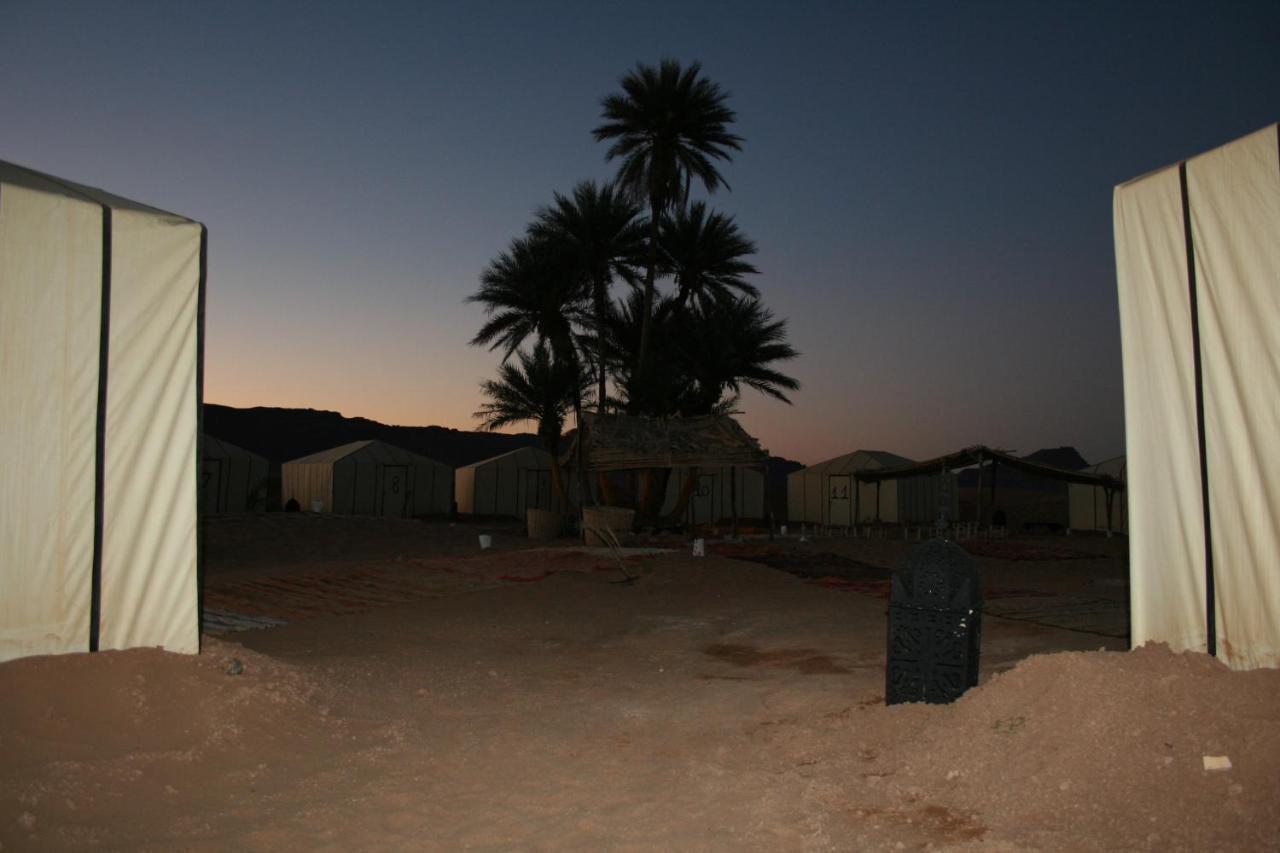 Hotel Zagora Desert Camp Bou Khellal Exterior foto